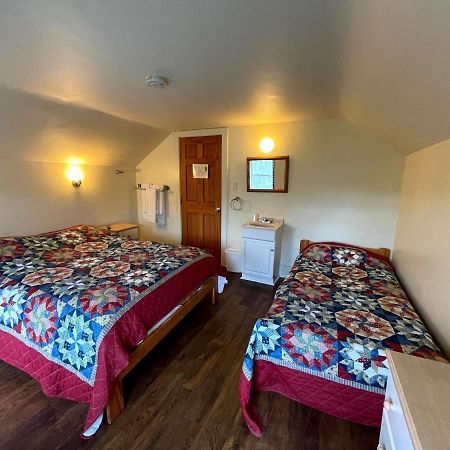 The Riverside Inn Stowe Extérieur photo