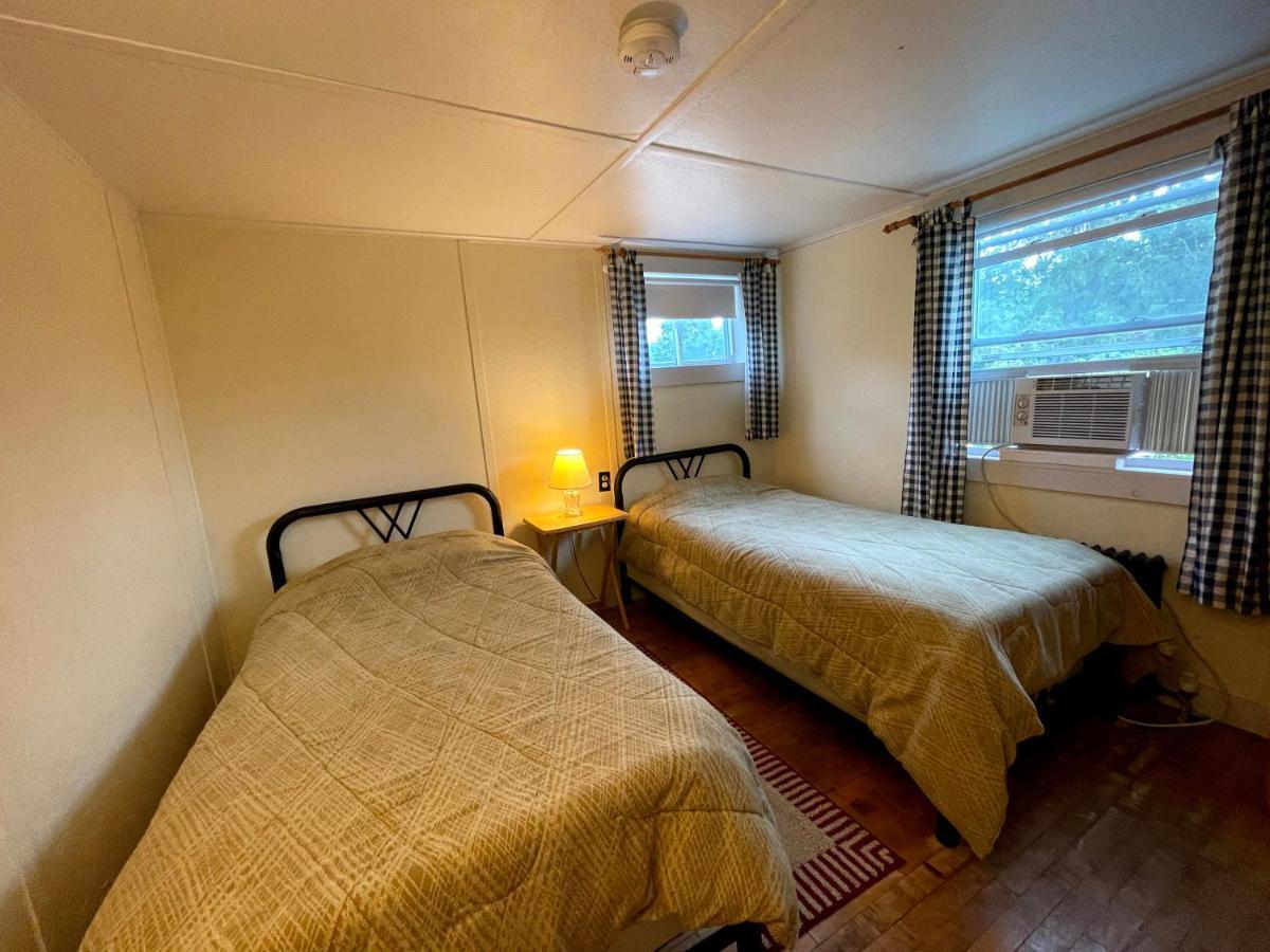 The Riverside Inn Stowe Extérieur photo